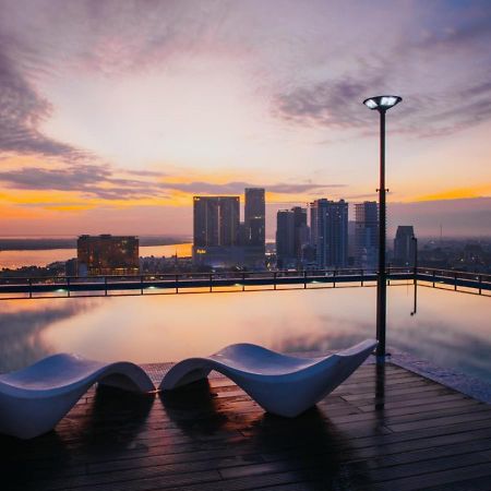 Hotel Serviced Apartments Top One Infinity Pool With View Of 360 Degree プノンペン エクステリア 写真